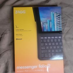 ZAGG Messenger Folio 2 for iPad 9/8/7th Gen & 3rd Gen iPad Air