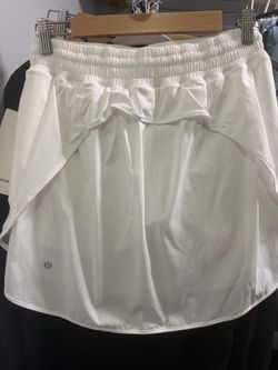 White lululemon skirt