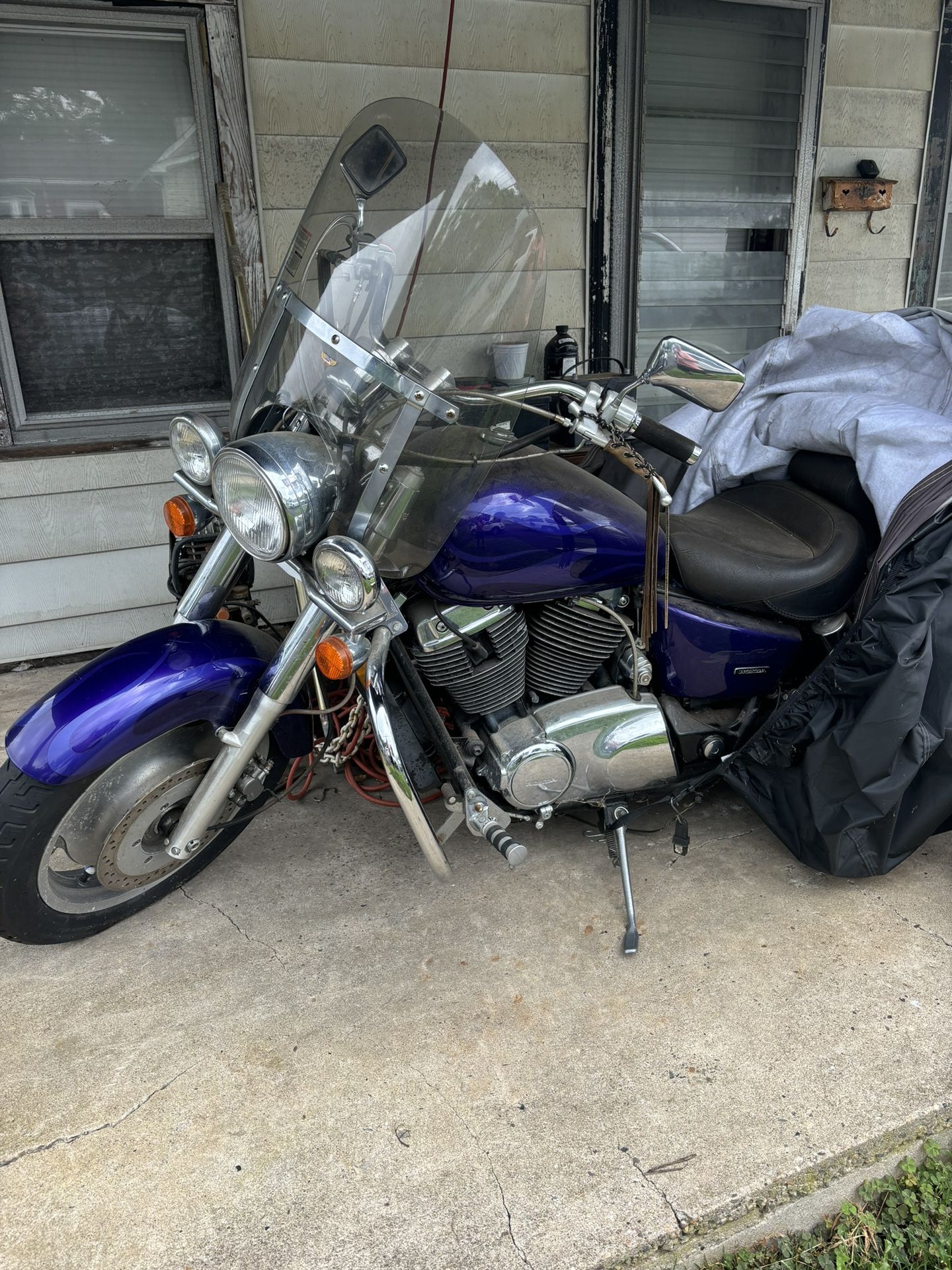 Honda Shadow Sabre Motorcycle 2004