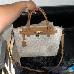 Michaell Kors 