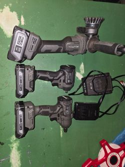 Power tools + 4 batteries/charger