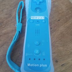 REMOTE GAME CONTROL 2 IN 1 BUILT-IN MOTION PLUS FOR WII AND WIIU (BLUE)
