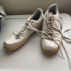 Men Nikes 9.5 Size 