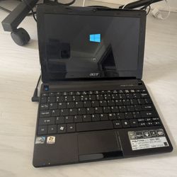 Acer Aspire One Mini Laptop – Works Great, Charger Included