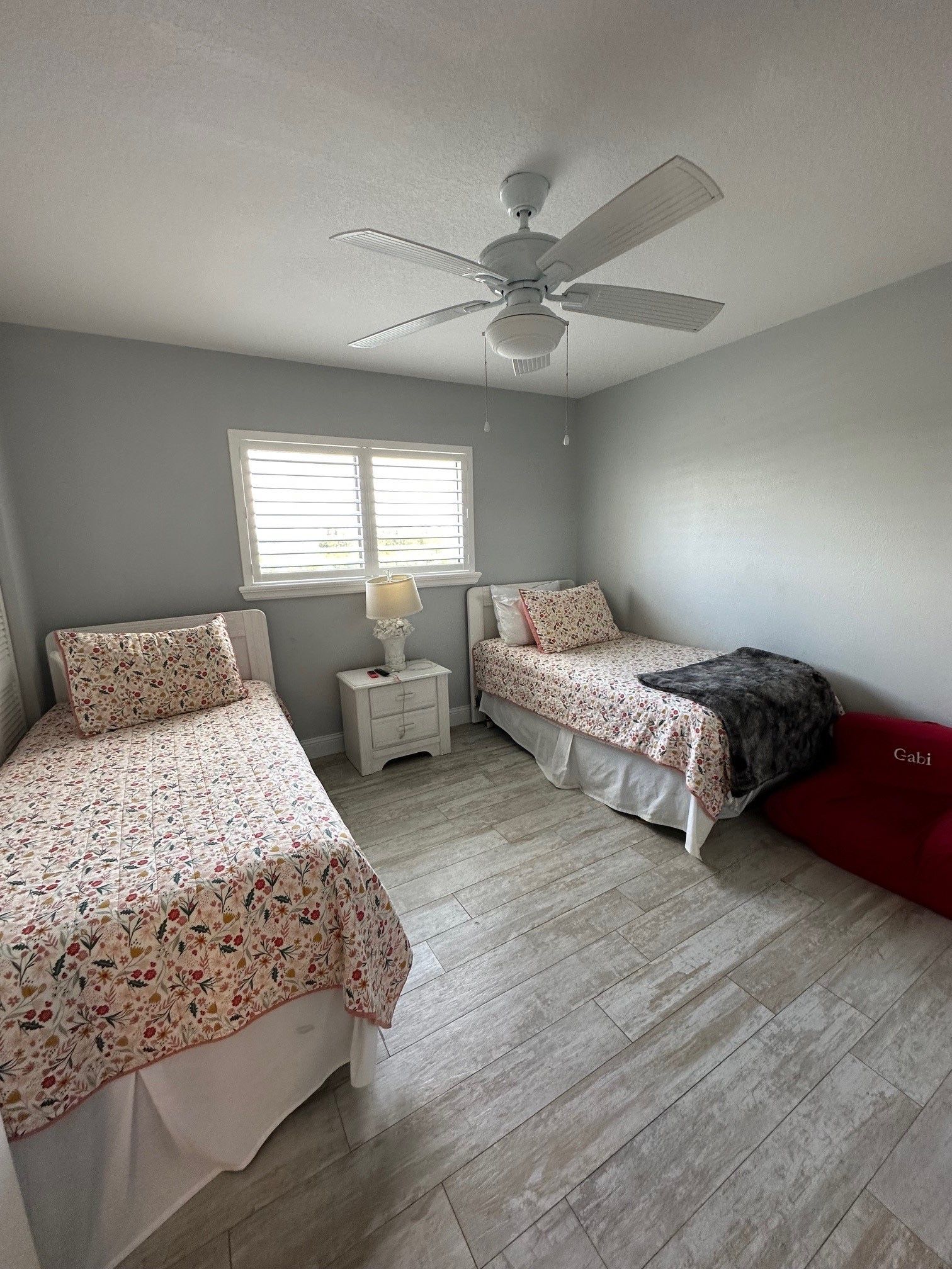 Queen Bedroom Set And Twin Bedroom Set