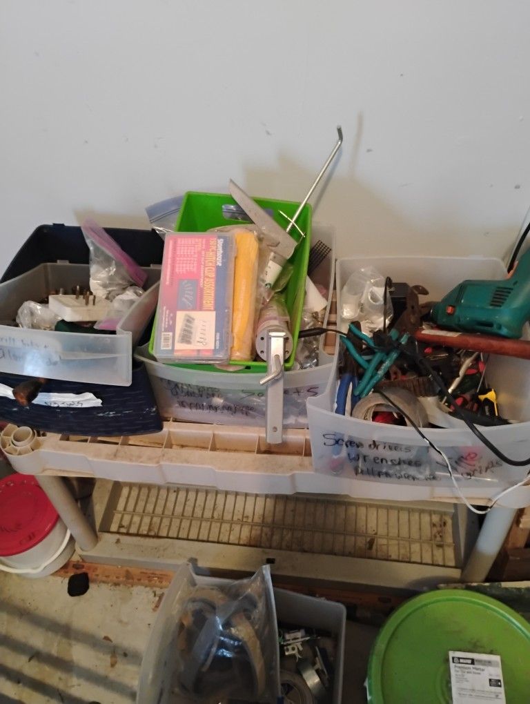 Various Small Tools For Sale 25$