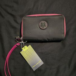 NWT Black/Pink Wristlet