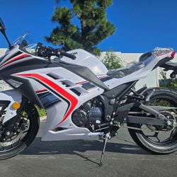 Brand New Street Legal And Freeway Legal Bike 