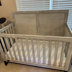 Simmons Kids Crib From Ashley Furniture 