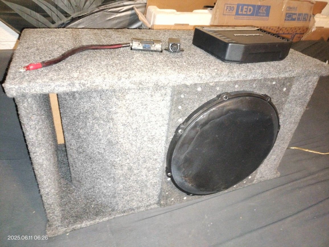 Jl Audio 12 W3 in a SPL BOX