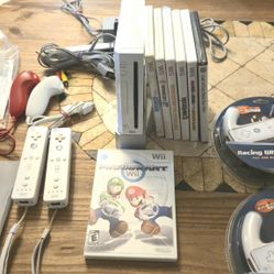Wii Mario Kart Bundle. Console, Controllers, Nunchuck Controllers, Great Games, Racing Wheels, Loaded 