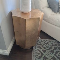 Accent Table