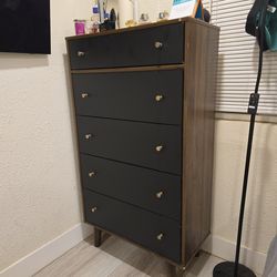 Mueble alto , con 2 nocheros