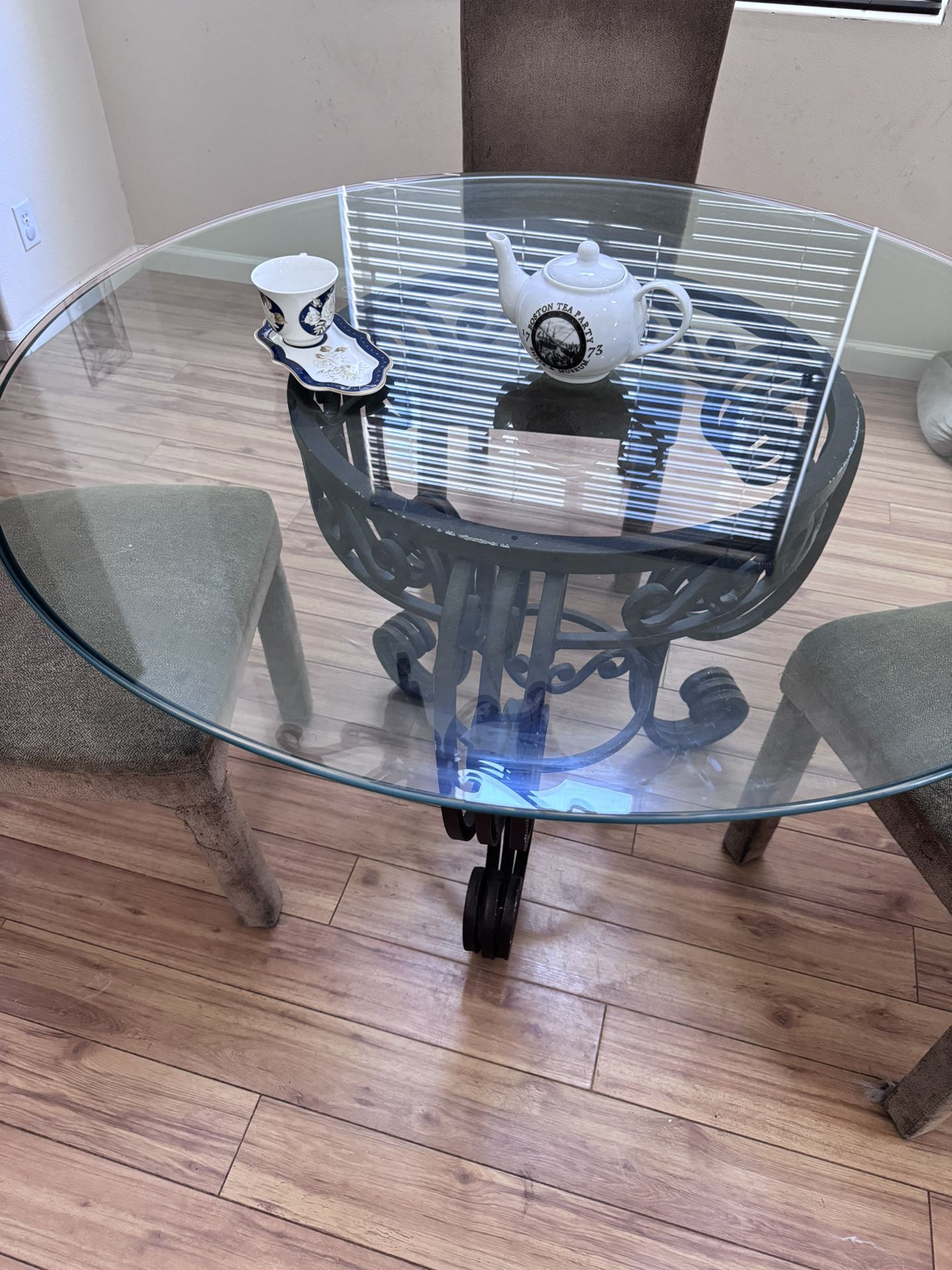 Rode Iron With Glass Top Kitchen Table With 4 Ch