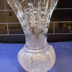 Amazing Antique New Martinsville Glass Floral Vase 