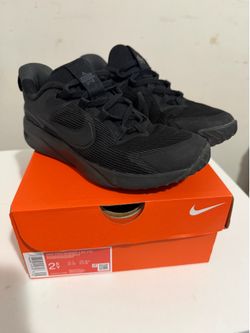 Nike Star Runner 4 Size 3Y