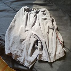 Men’s Lululemon L Shorts