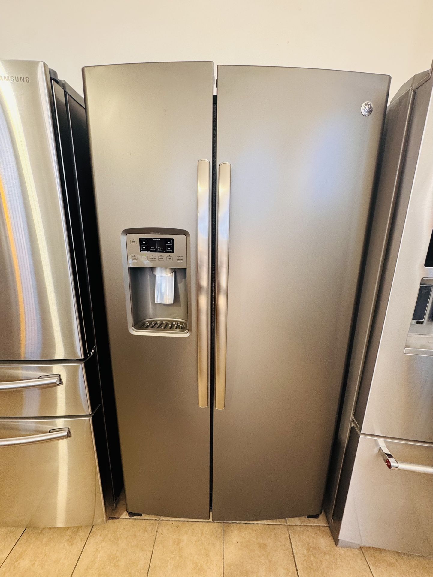 GE REFRIGERATOR NO CREDIT NEEDED