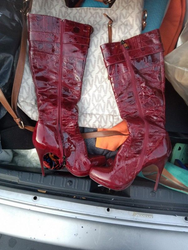 Woman's Boots