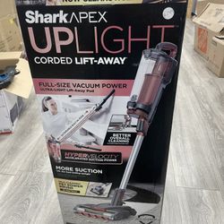 Shark Apex Powered Left Away 