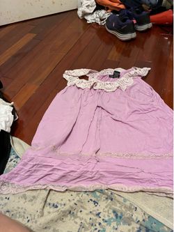 Women’s one XL, purple, lace, short sleeveless shirt