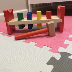 Melissa & Doug Wooden Pound A Peg