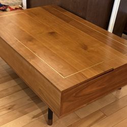 Lifting Coffee Table With Storage
