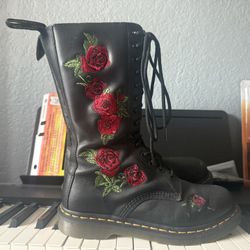 Dr. Martens Floral Embroidered Boots 