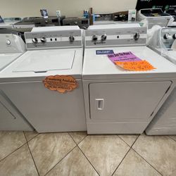 WASHER AND DRYER PAYMENTS AVAILABLE 