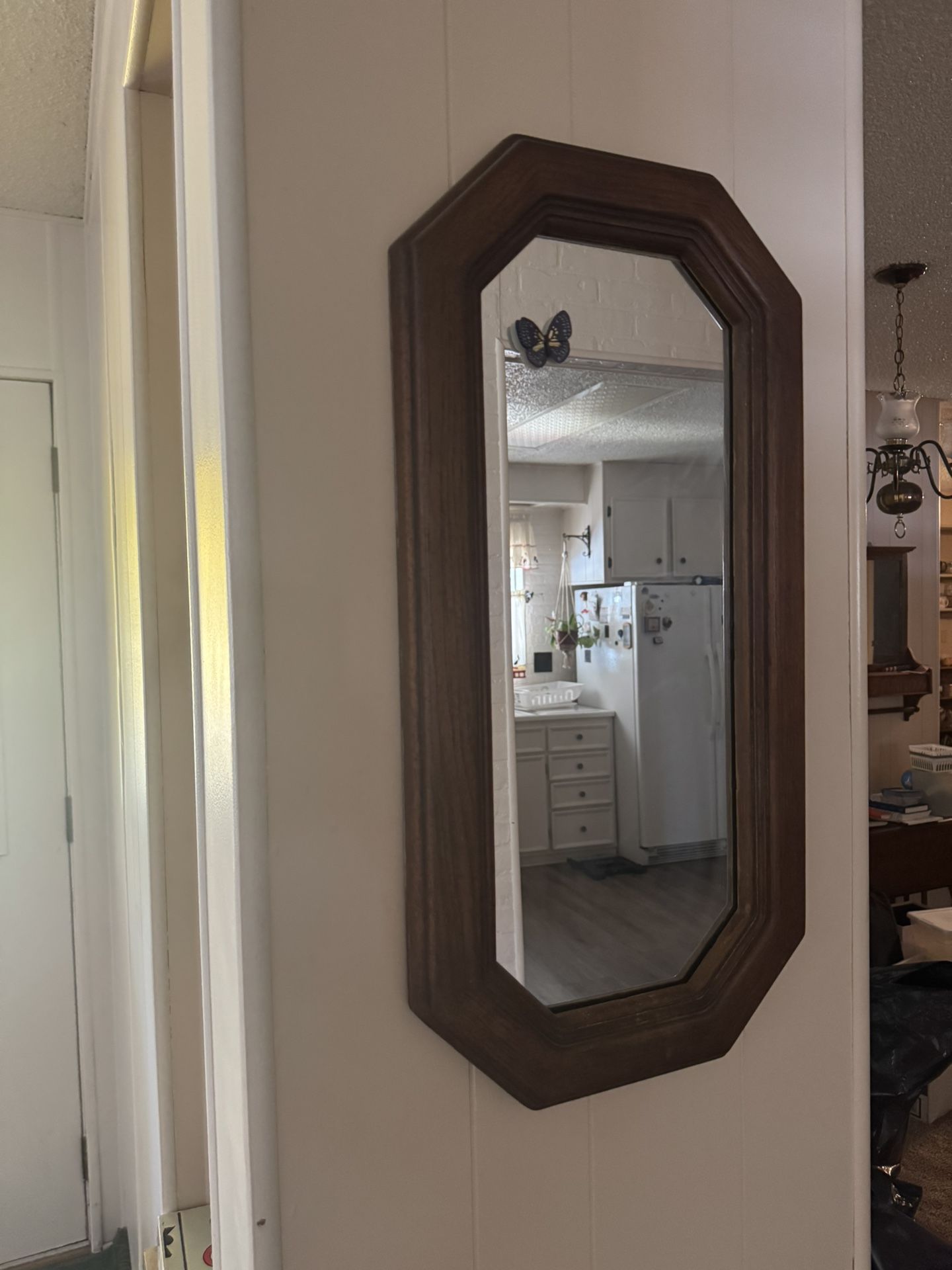 Lamps/ Mirror/ Side Table