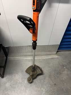 Black & Decker Weed Eater (cordless)
