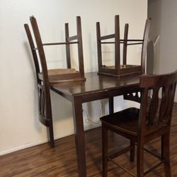 Kitchen Table And Sofa 