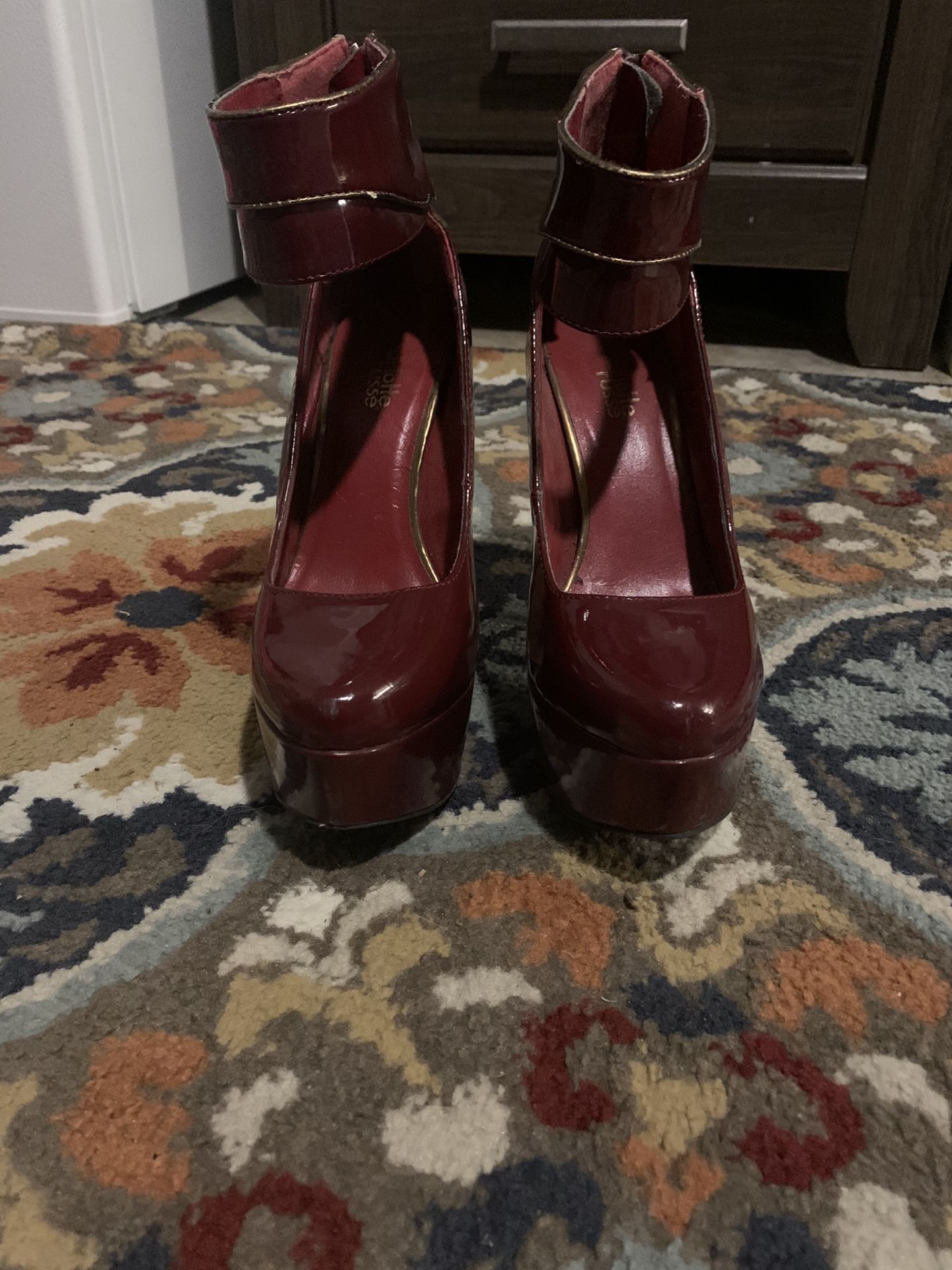 Charlotte Russe burgundy size 6 heels