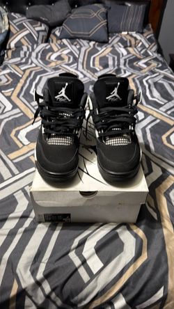 White thunder 4s