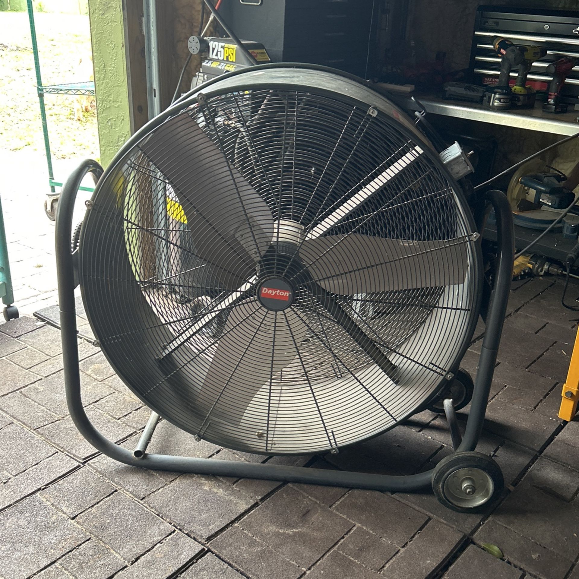 Dayton 36 Inch Industrial Fan