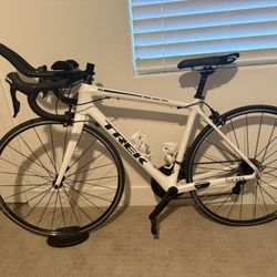 Trek Emonda S5 Year 2016. Great Condition. 22 Lbs. Shimano Brakes. 