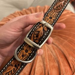 Tooled Leather Dog Collar L-XL 