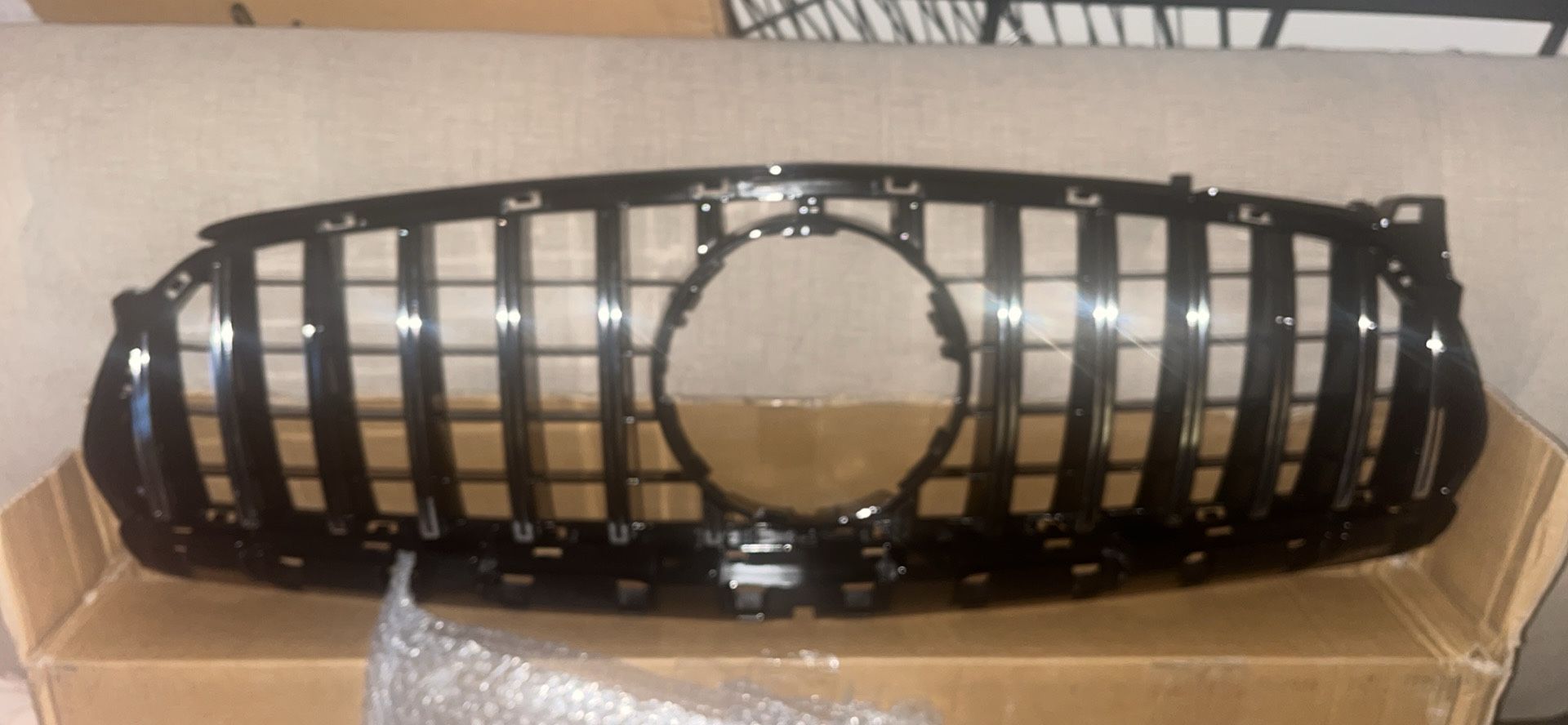 Front Grill Mercedes Benz