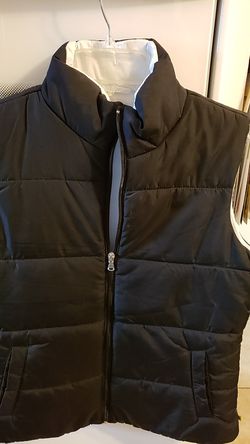 Size small black- white zippered vest