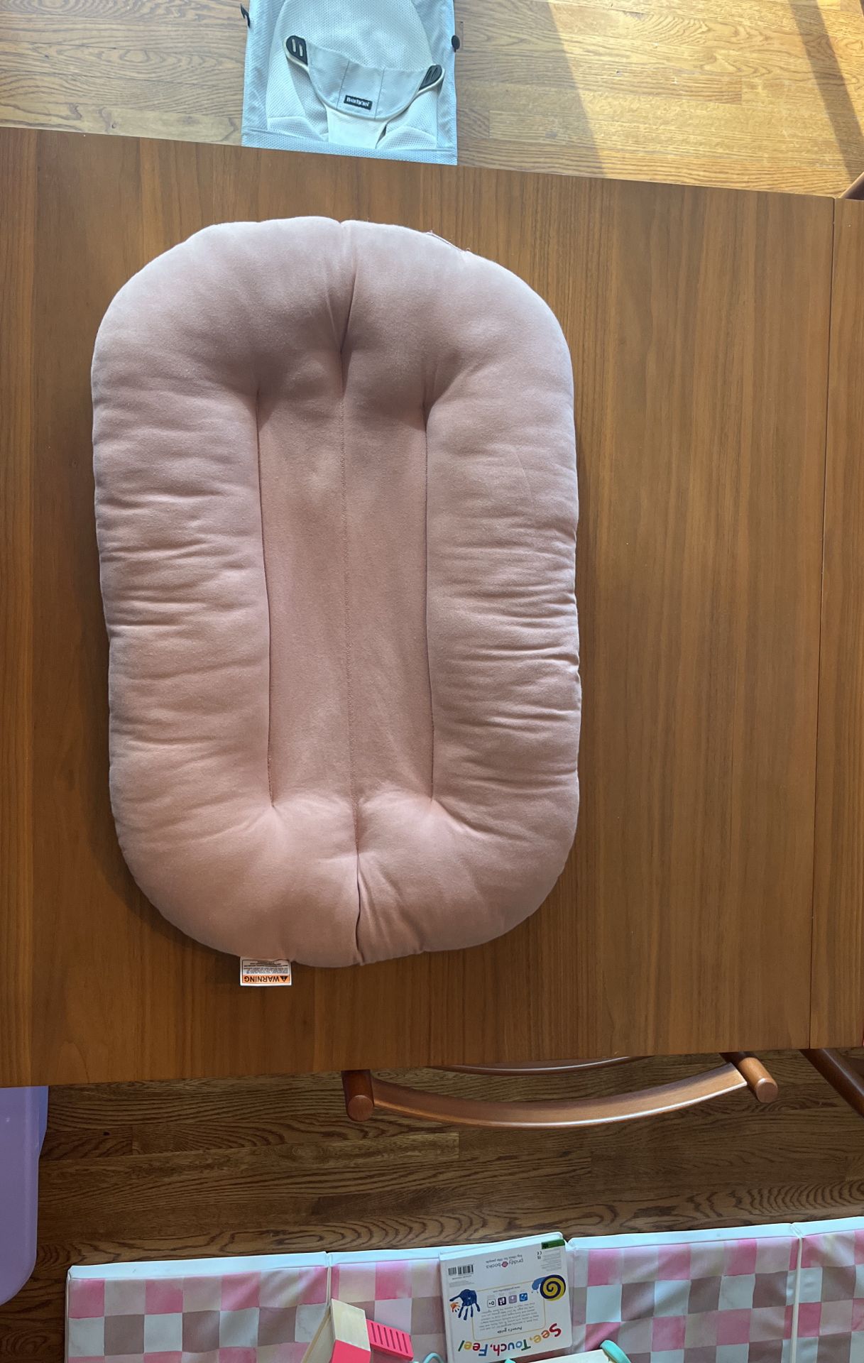 Snuggle Me Infant Lounger