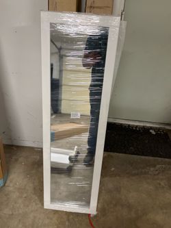 Jewelry cabinet
