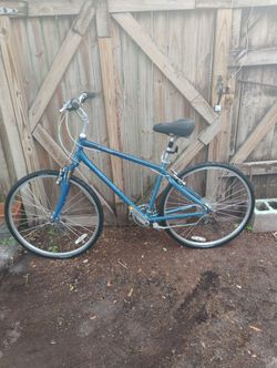 Giant Cypress Road Bike