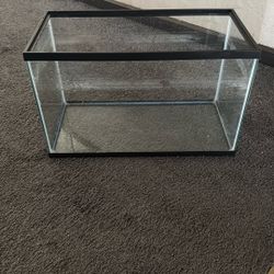 10 Gallon Fish Tank 