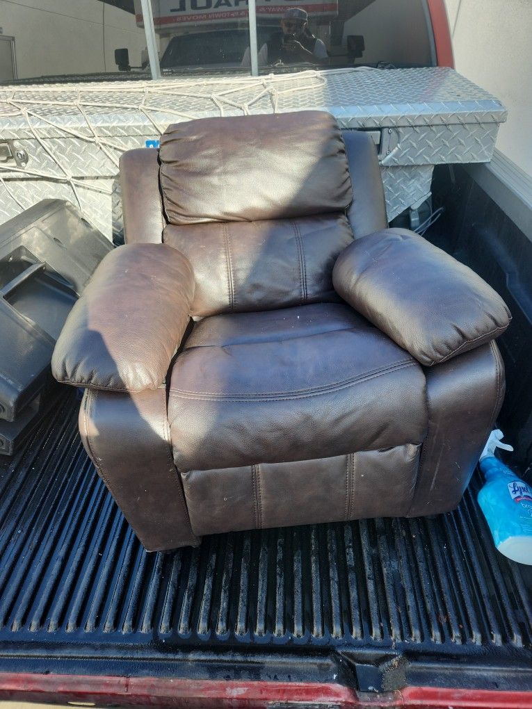 Kids Leather Recliner 
