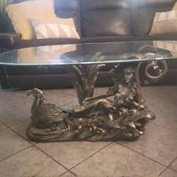 Swan Table Vintage