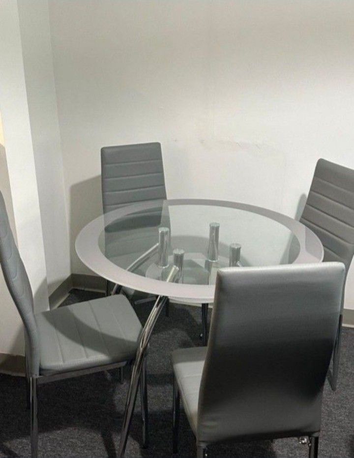 Dining Room Table 