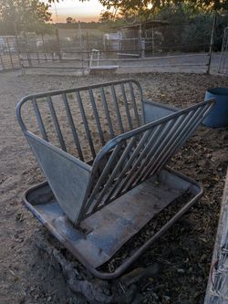 Cattle Feeder