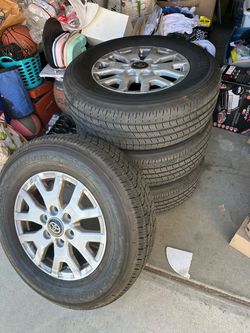 Toyo Open Country Tires & Toyota Tacoma Rims