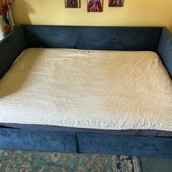 Blue Upholstered Full Day Bed With Storage Drawers 