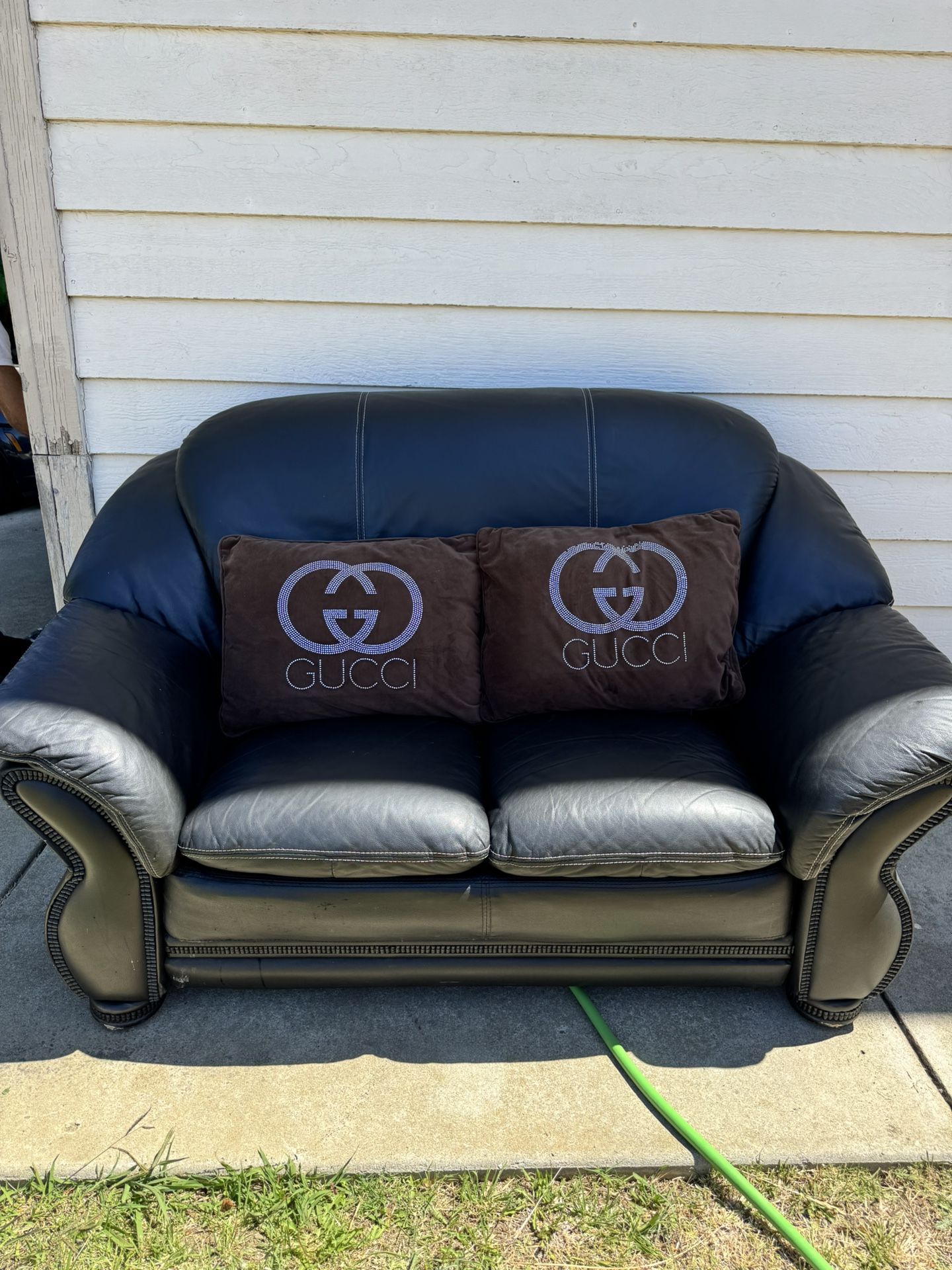 LoveSeat Leather Couch Great Condition